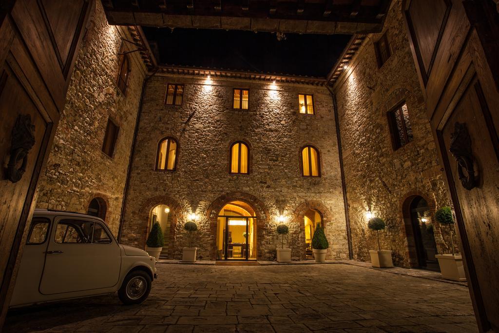 Castello La Leccia Villa Кастелина ин Кианти Екстериор снимка
